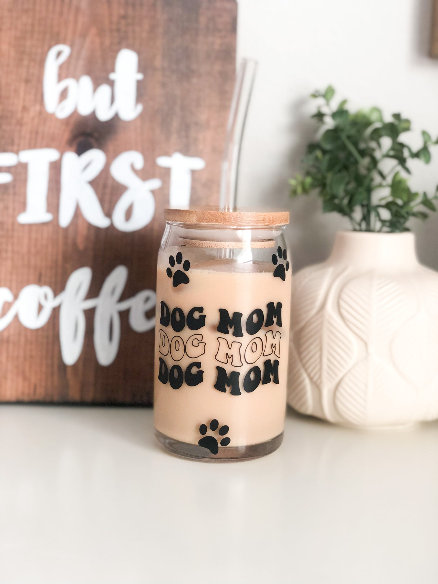 Dog Mom Beer Can Glass, Dog Mom Iced Coffee Glass, Dog Beer Can Glass, Iced Coffee Glass, Dog Lady Gifts, Dog Coffee Cup, Dog Mom Cup