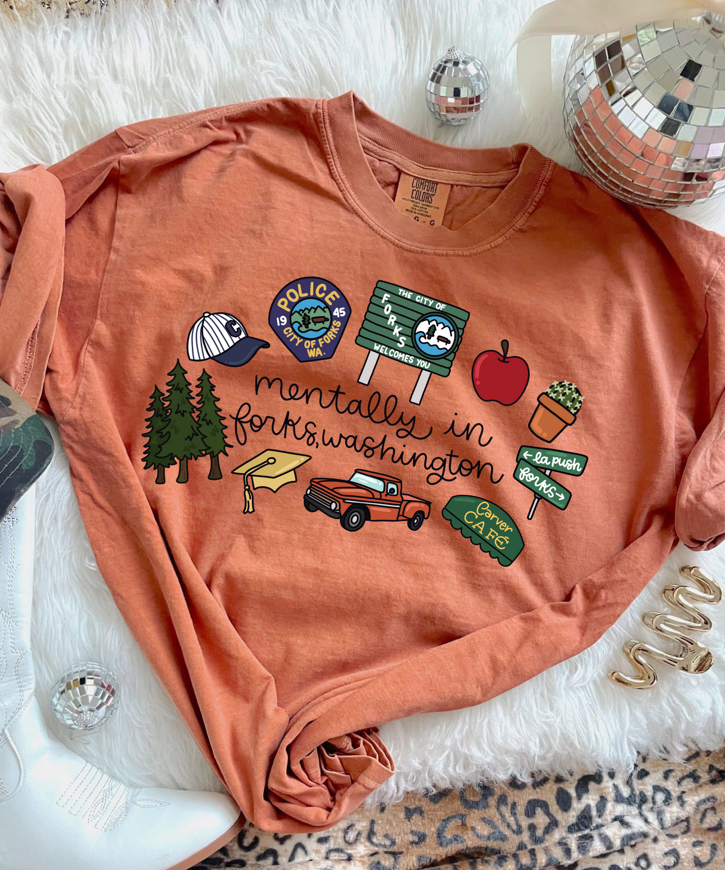 Mentally in Forks Shirt, Hoa Hoa Hoa TShirt, Stephanie Meyer, Bookish Gift, Bookworm Gifts, TITSOAK, La Push Beach (Copy)