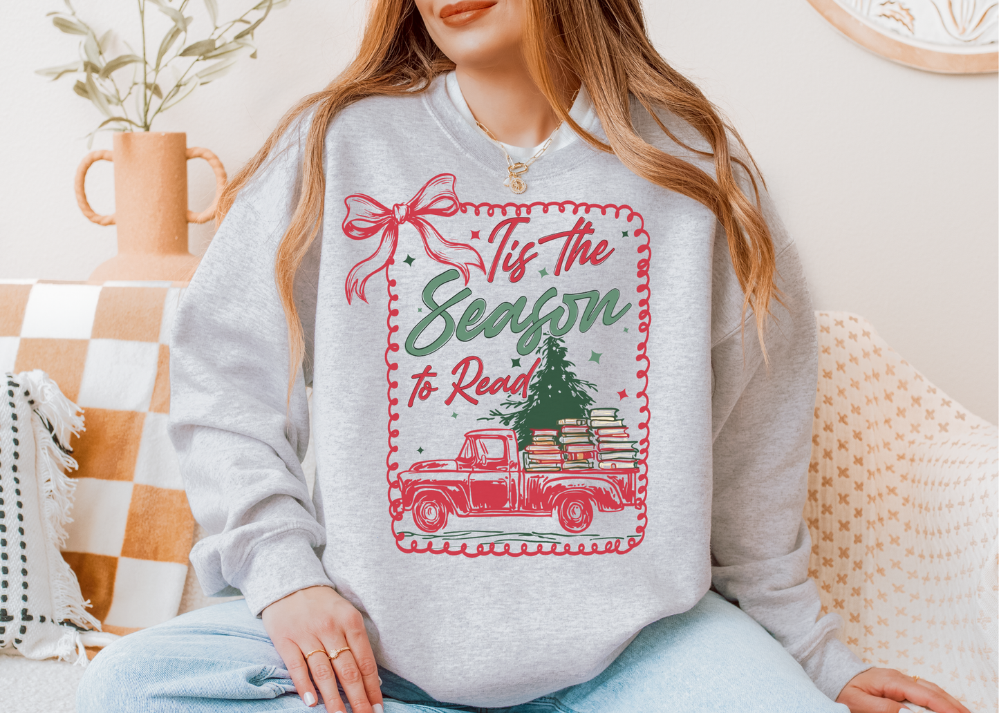 Tis The Season to Read Shirt, Bookish Christmas Shirt, Bookworm Shirt, Reader Shirt, Bookworm Gift, Varsity Bookworm Shirt