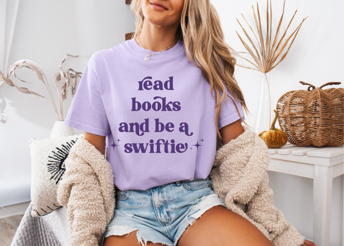 Read Books and Be A Swiftie Shirt, Bookworm Shirt, Reader Shirt
