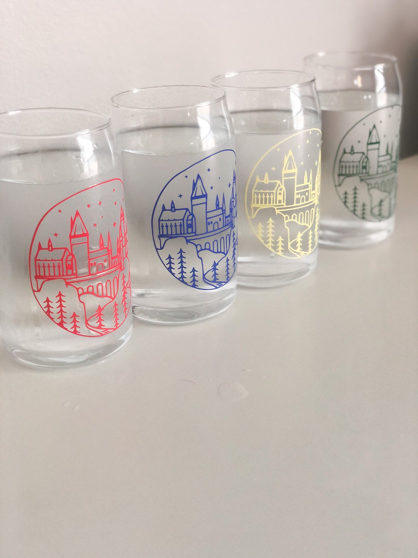 Color Changing Wizard Castle Glass, Sorting Castle Cup. Magical Beer Can Glass, Libbey Can Glass, Iced Coffee Glass, Aesthetic Glass