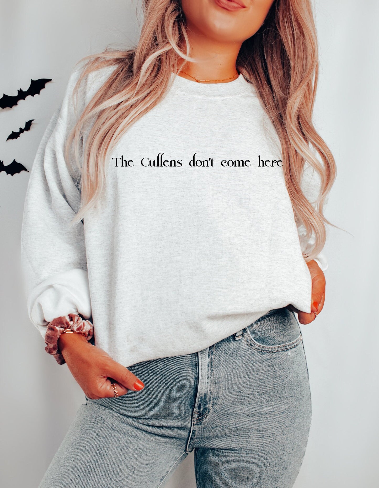The Cullens Don't Come Here Sweatshirt, Bookish Shirt, Stephanie Meyer, Bookish Gift, Bookworm Gifts, TITSOAK, La Push